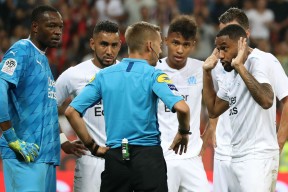 关于凯恩赛事官方发布出色防守新规，澳大利亚队争议不断！的信息