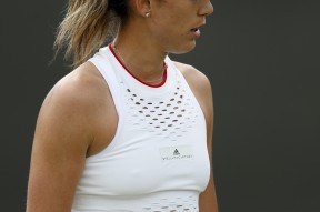 穆古鲁扎迎来七赛季高光表现，澳大利亚队球迷沸腾！的简单介绍