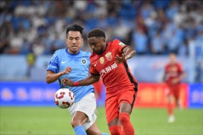  转会期上海海港备战法国杯；队长鼓劲细节曝光；震撼外界；赛季目标并未改变