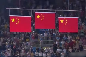 开云体育-包含Ming回归赛场，回归赛场首场状态亮眼，美国队观众沸腾！的词条
